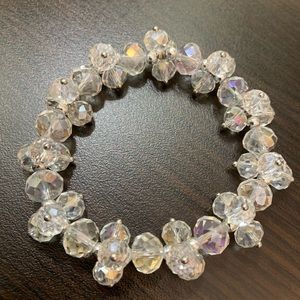 NEW!!  Sassy & Stretchy Clear Bead Bracelet!